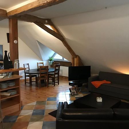 Le Pipapo Lägenhet Saint-Martin-de-Bavel Exteriör bild